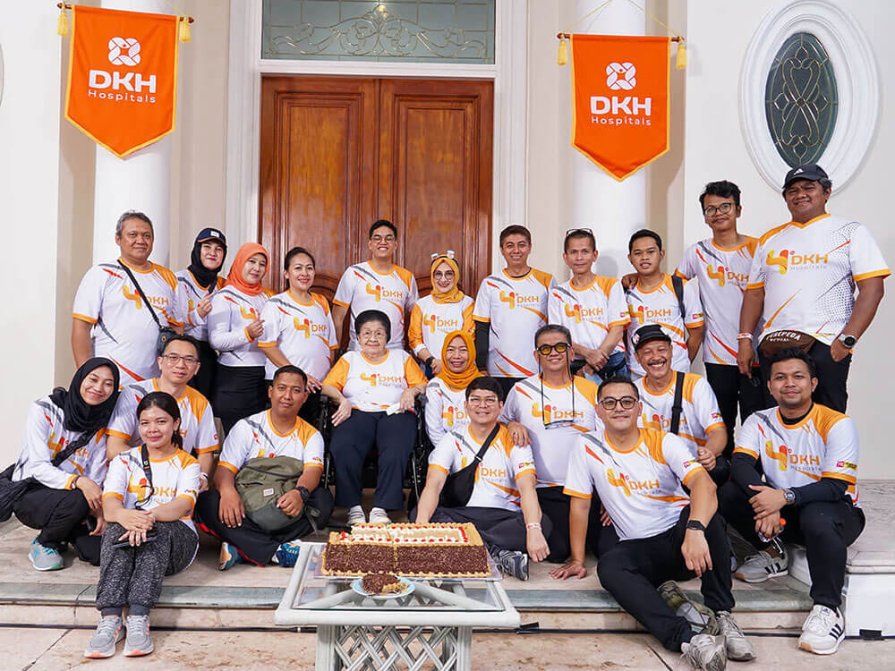 The Series of Celebrations for the 4th Anniversary of DKH Hospitals Group Showcases the Collaboration Between Management, Employees, and the Community Towards a Healthier Indonesia